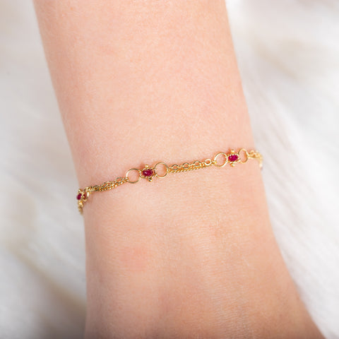Ruby Whisper Chain Bracelet in 18k Gold