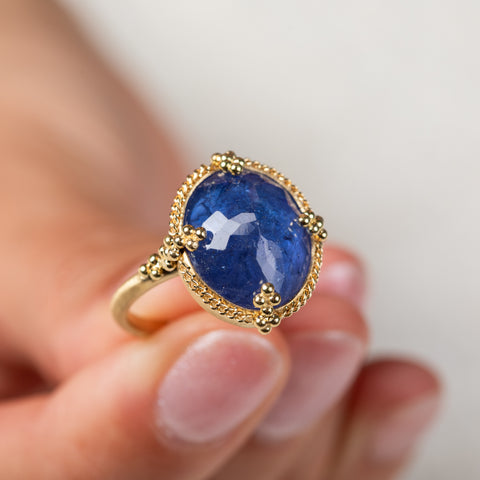 Tanzanite and gold ring