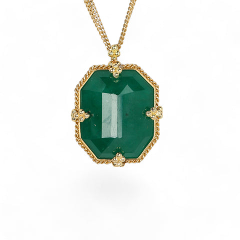  Emerald necklace close up