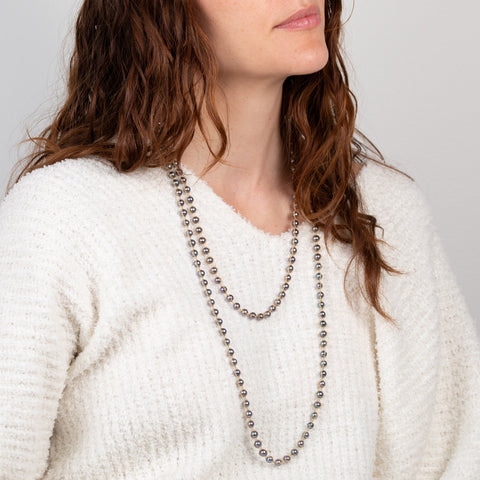 Grey akoya pearl necklace on model