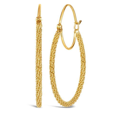 A pair of medium sized diamond cut chain hoops are crafted in 18k yellow gold and have a glittering stardust effect.