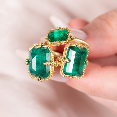Celebrity-Inspired Emerald Rings That Will Inspire Your Next Jewelry Purchase