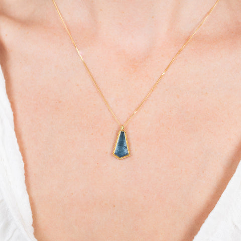 Aquamarine necklace on a model