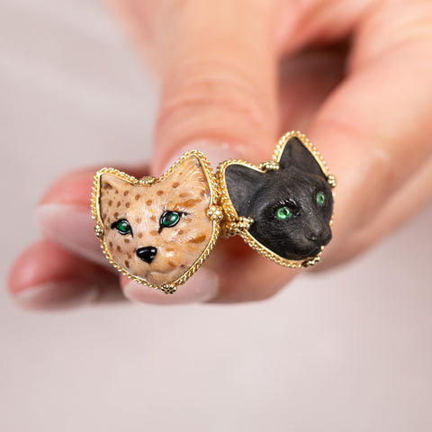 Carved cat rings in 18k gold