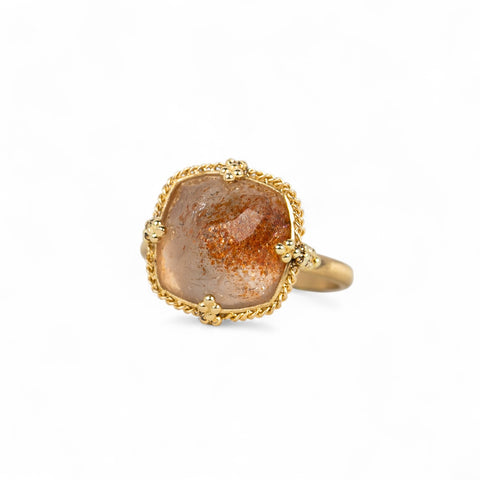 Spessartite and 18k gold ring