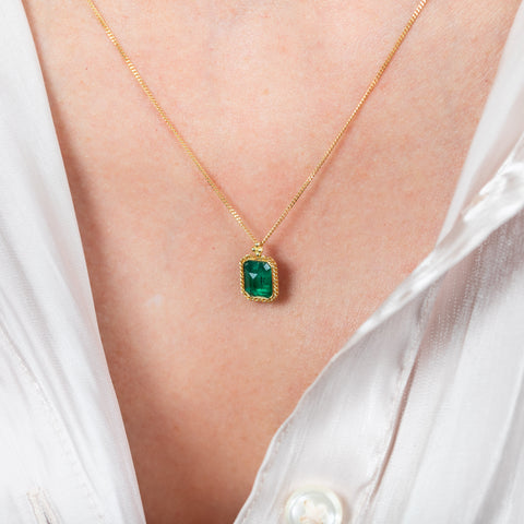 Emerald necklace side view