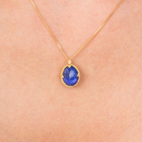 Tanzanite oval necklace on model