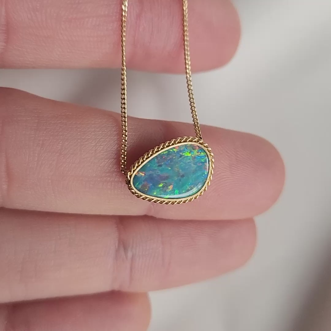 Australian opal necklace video