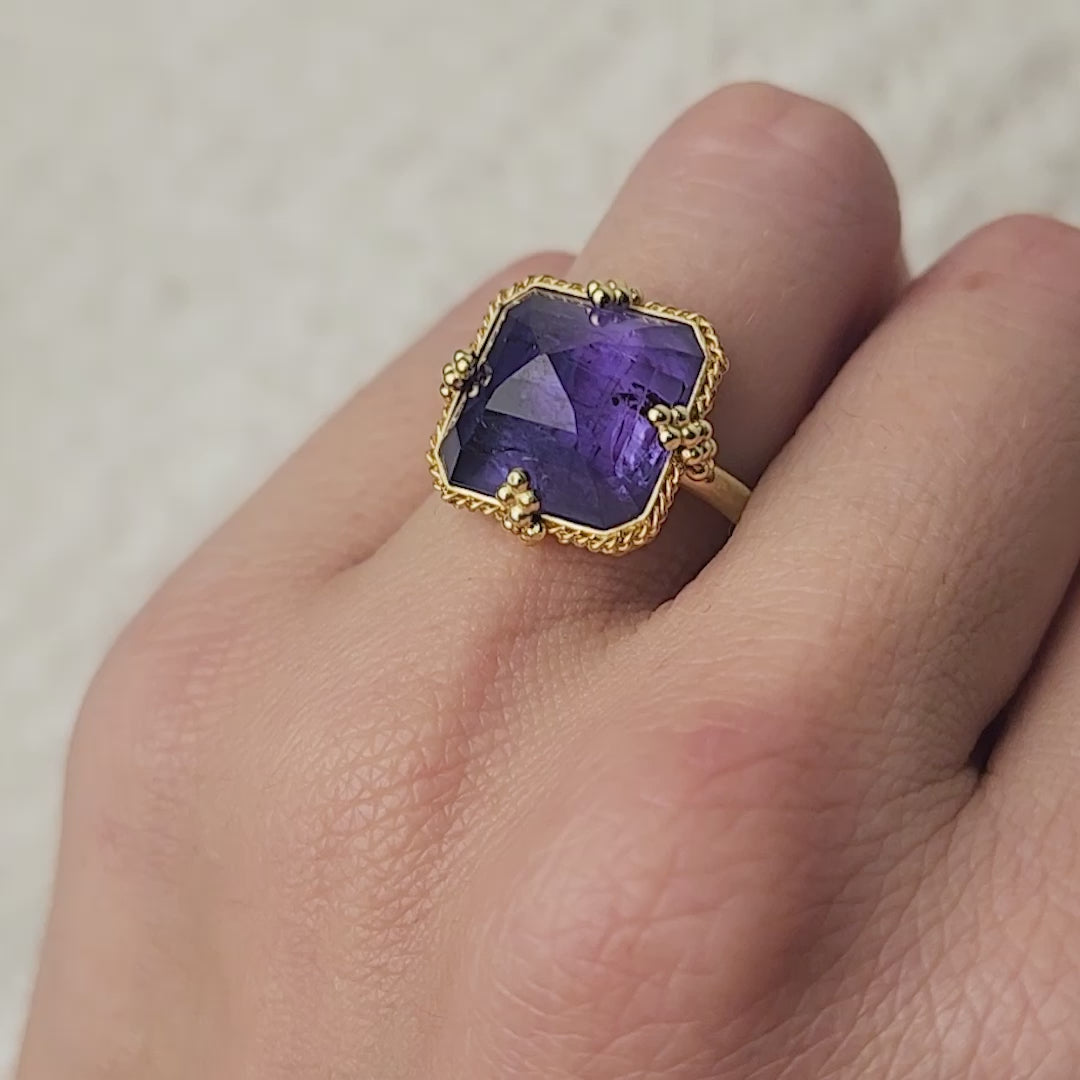 Tanzanite and gold ring video